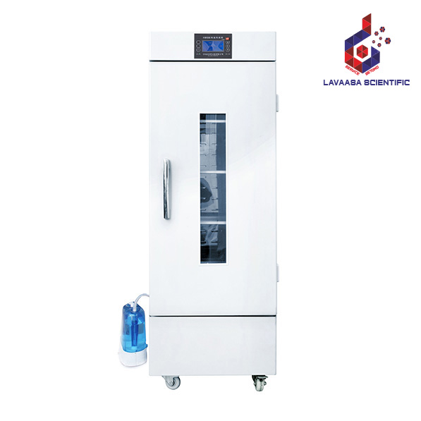 Plant Growth Chamber with controlled environment for research and cultivation.
